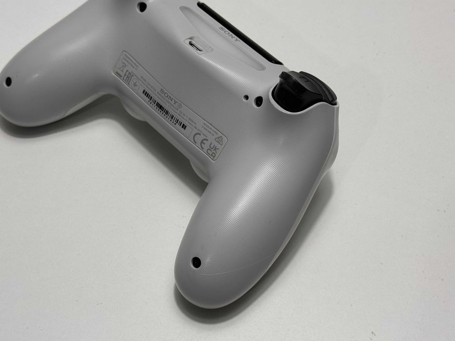 Oryginalny pad bezprzewodowy do PS4 Dualshock 4, biały!