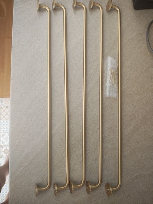Uchwyty meblowe złote 40 cm – 5 szt. – NOWE