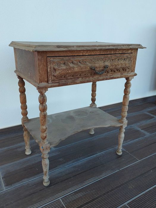Móveis usados para restauro