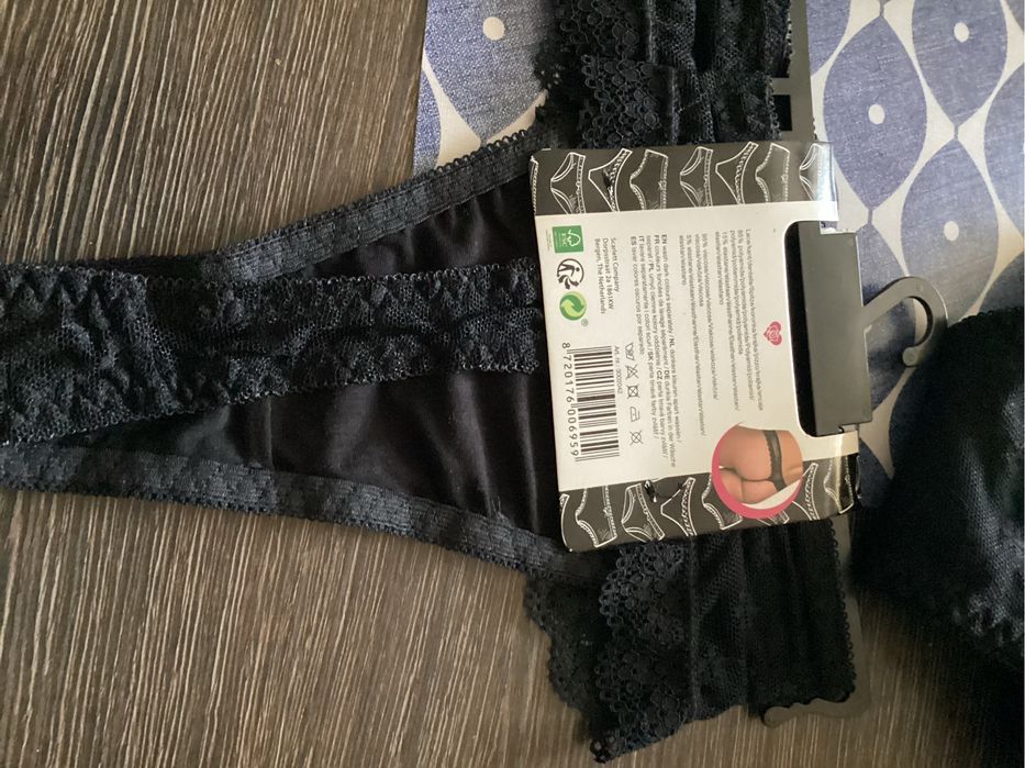 Stringi koronkowe r. L