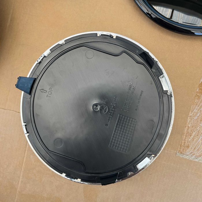 Значок емблема в решітку Mercedes Мерседес звезда W217W292C257X156W207