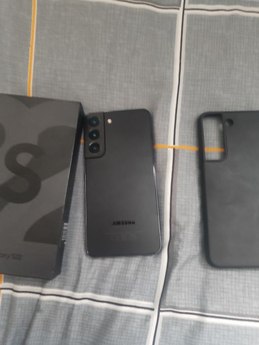Samsung galaxy S22 8/256