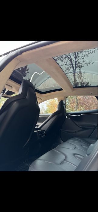 Продам Tesla Model S