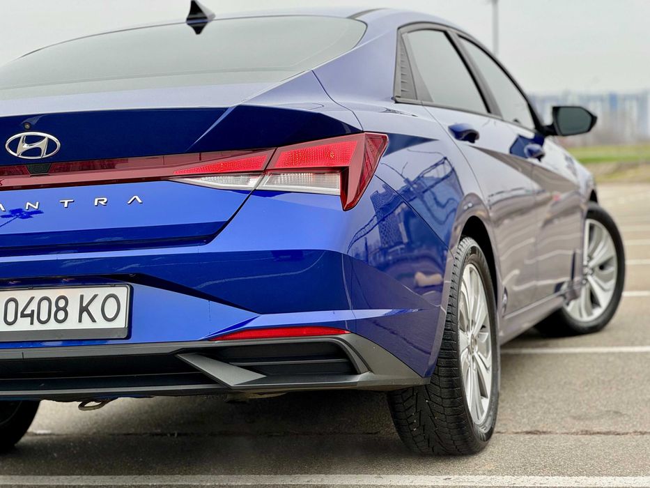 Hyundai Elantra 2021