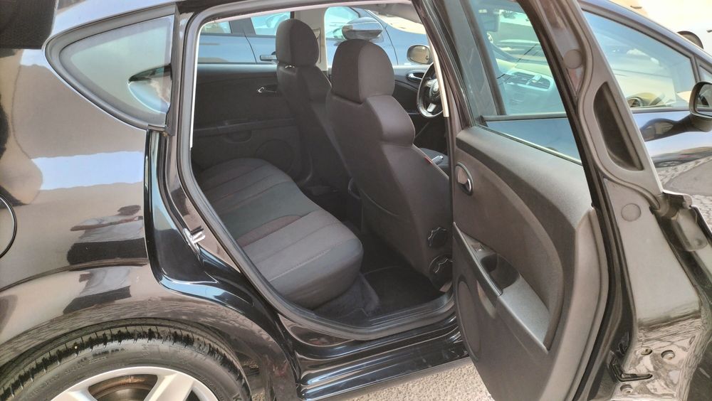 SEAT Leon 2.0 diesel 140cv foto 5