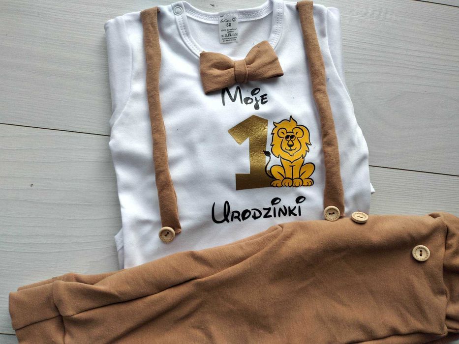 Komplet karmelowy na pierwsze urodziny rok chłopiec