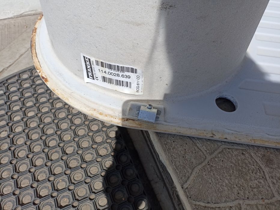 Кран для кухні та мийка