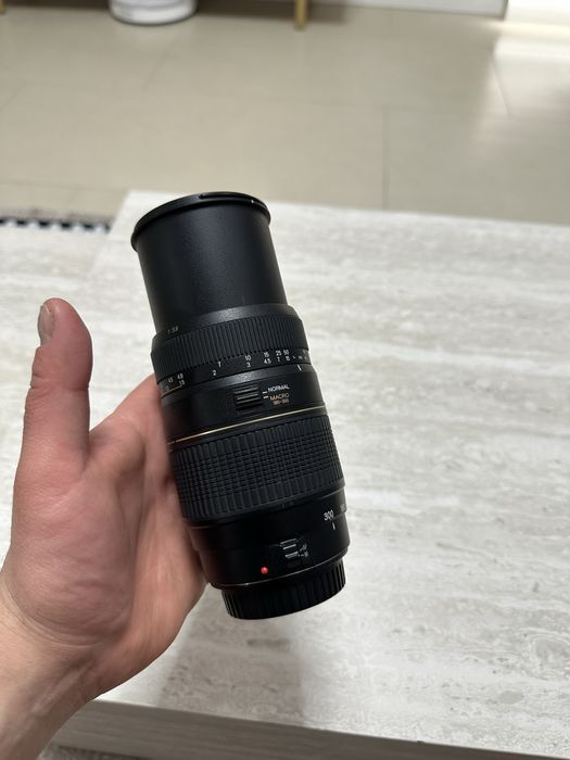 об'єктив Tamron AF 70-300mm f/4-5.6 Di LD Macro 1:2 (модель A17. Nikon