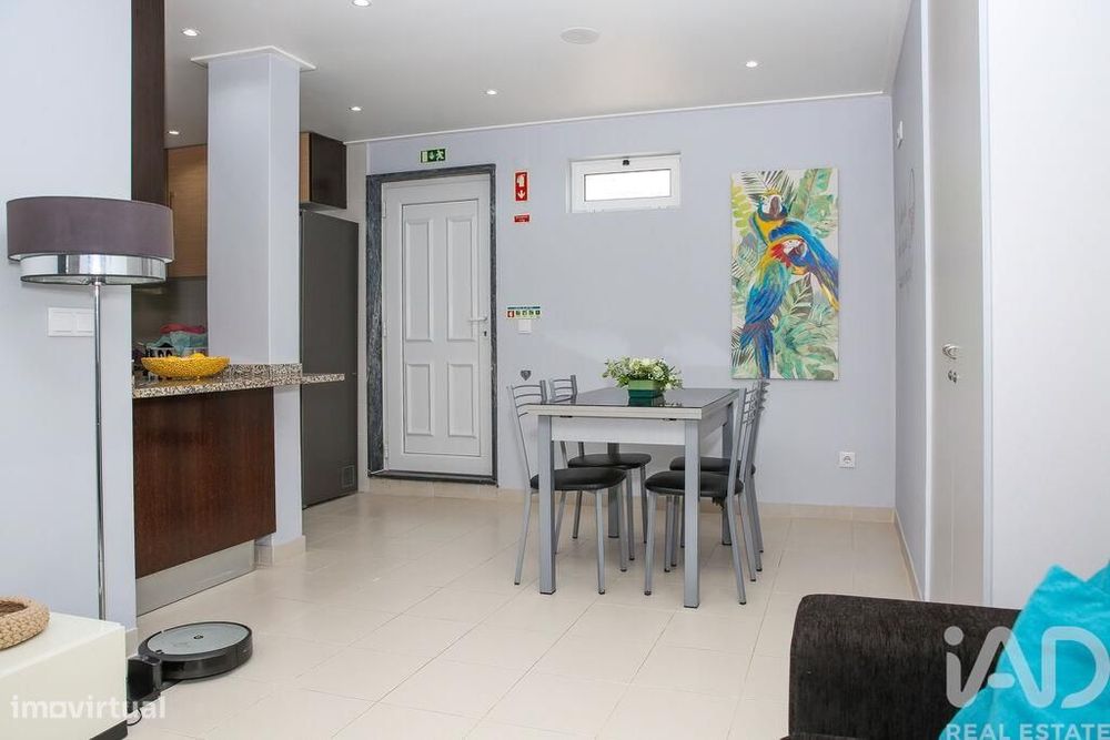 Apartamento T2 em Santa Maria, São Pedro e Matacães de 60 m2