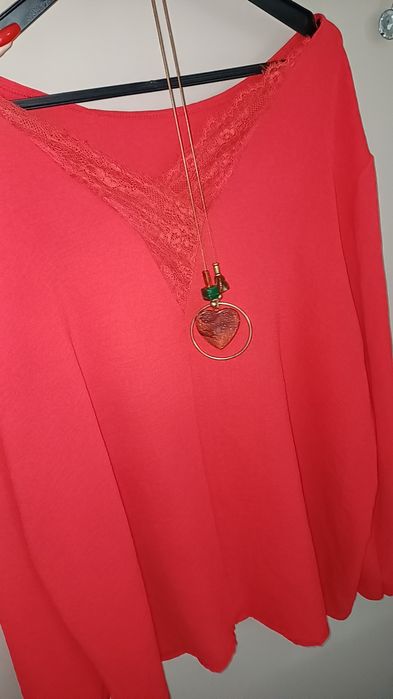 Bluzka czerwona 4XL