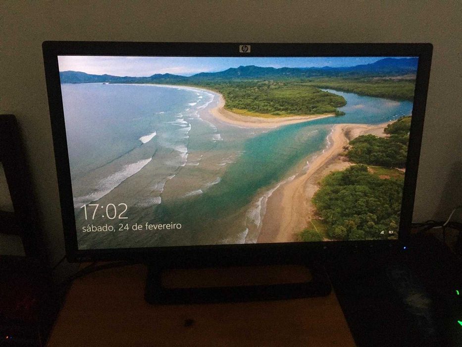 Monitor HP Como Novo