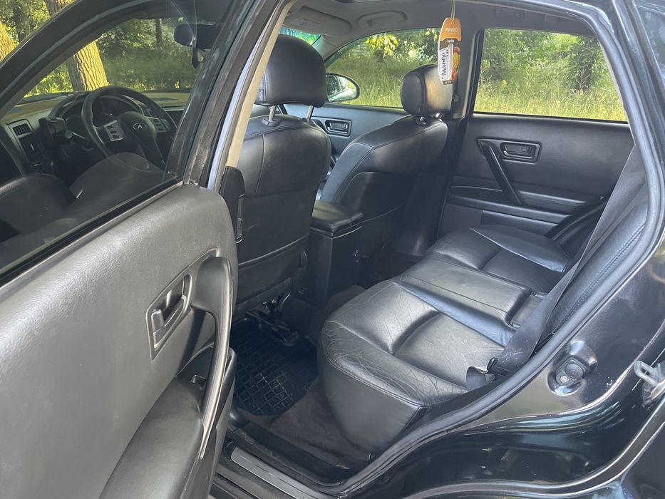 Продам Infiniti FX35
