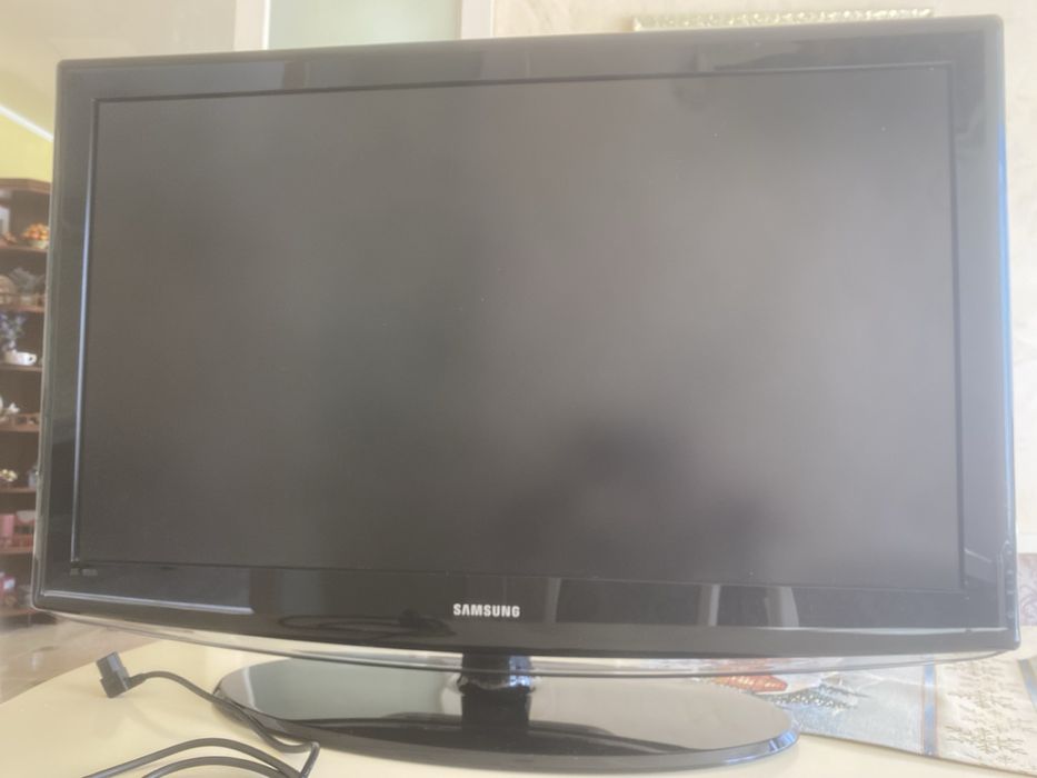 Продам телевізор samsung le40r81b 40 дюймів