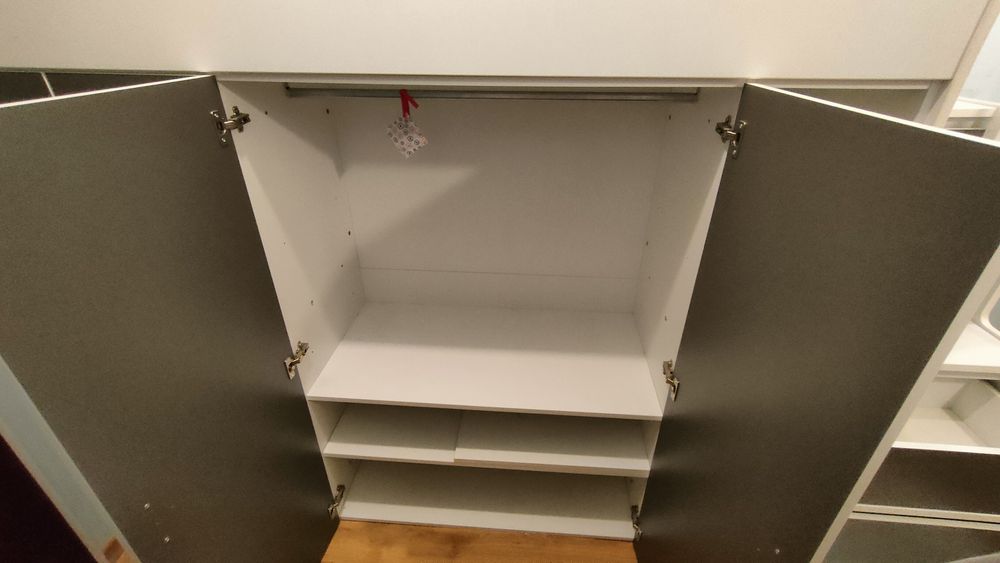 Łóżko piętrowe młodzieżowe z szafą