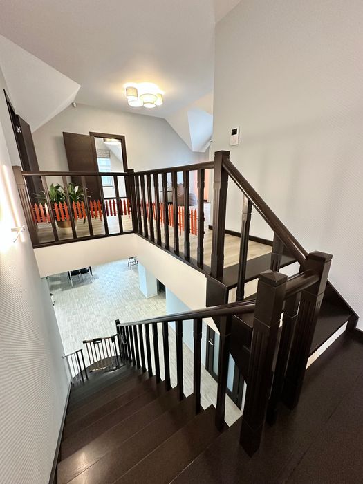 Продам уютный дом 246 м2 со своим выходом к речке в Новоалександровке