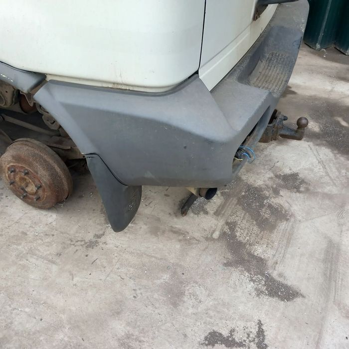 Para choques tras nissan terrano 2