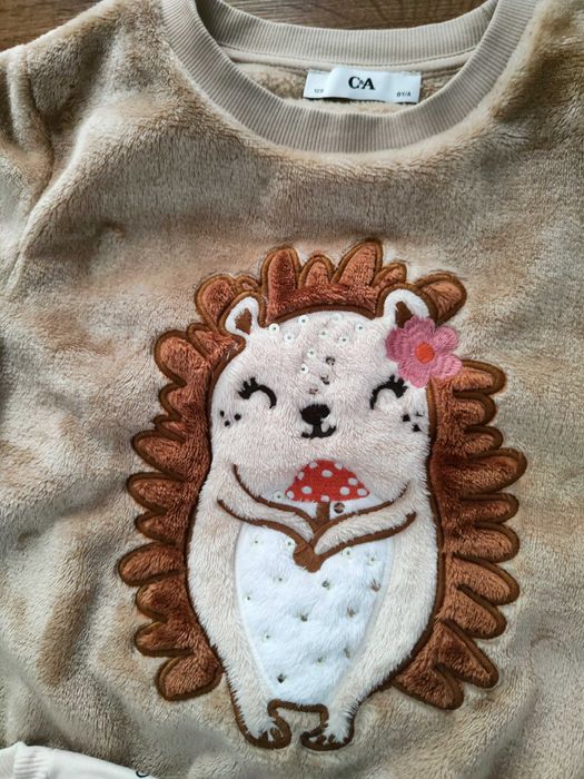 Mała paka ubrań dla dziewczynki r122-128