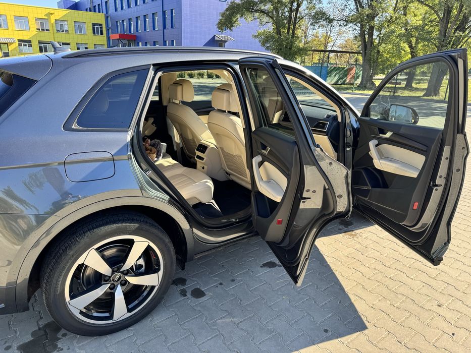 Продажа авто Audi Q5 Premium Plus 2022р