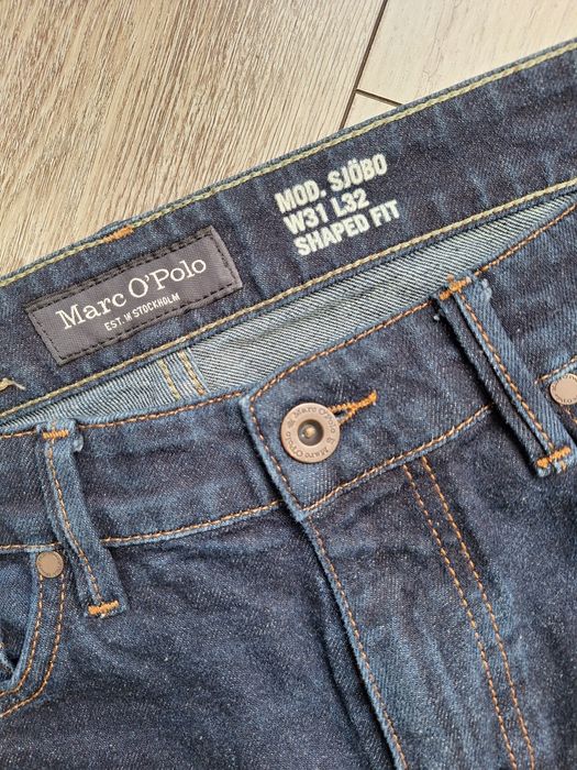 Чоловічі джинси у ідеальному стані