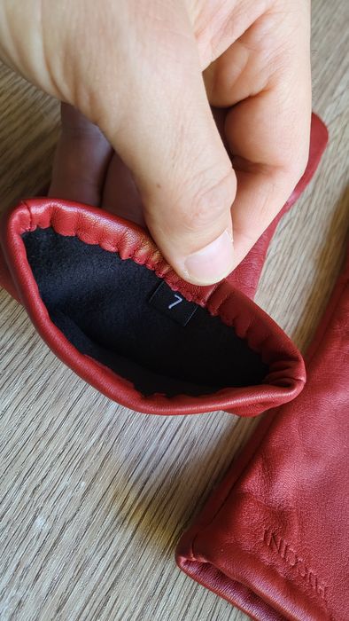 Puccini czerwone rękawiczki ferrari skóra naturalna premium
Miękka skó