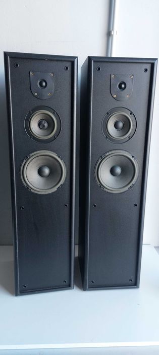 jbl tlx 320 kolumny, ciekawy model