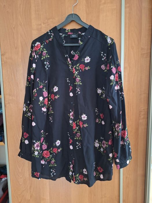 Długa, czarna bluzka BonPrix, kwiaty rozmiar  44