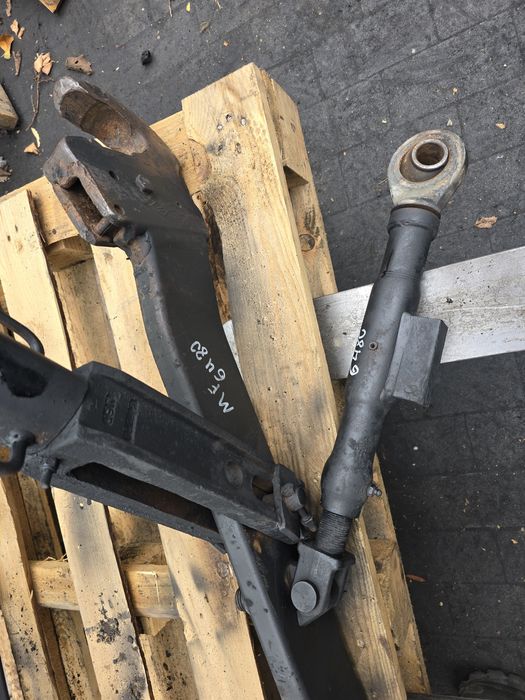 Ramiona wieszaki massey ferguson 6480