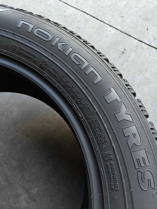 Шини зимові R18 235 55 Nokian Hakkapeliitta R3 SUV