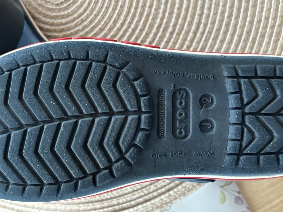 Sandały crocs J2 33-34
