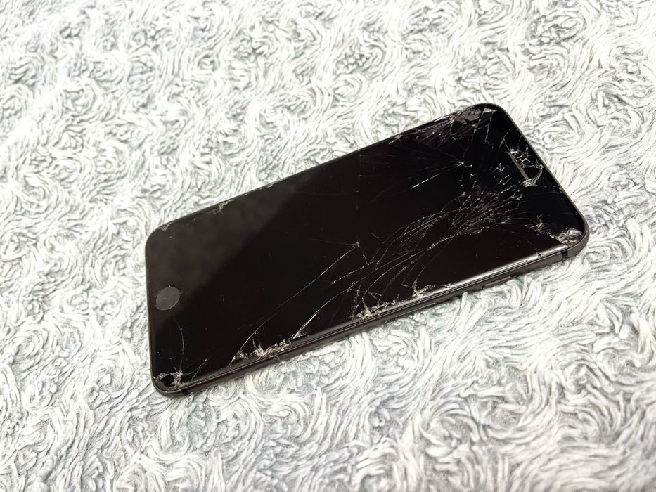 IPhone 8 Plus (64 gb) под ремонт! А1864