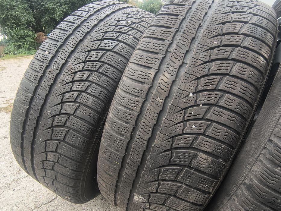 Komplet kół Ford Kuga ! Nokian 235/55/17 !