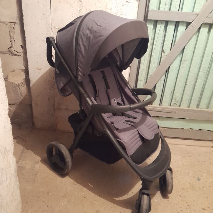 Wozek spacerowy 4 Baby, Quick ciemny szary.