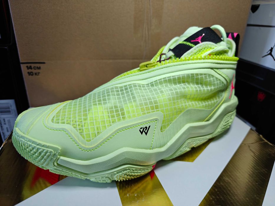 Оригінальні баскетбольні кросівки Jordan Why Not 6