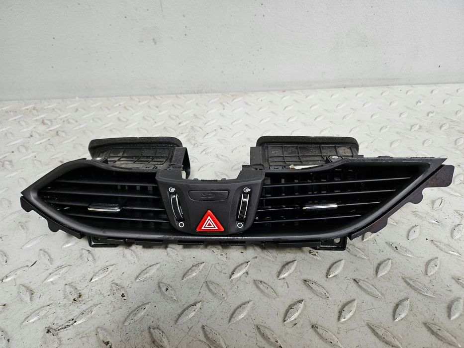 kratka nawiewu w konsole 93730g3100 hyundai i30 iii 20r