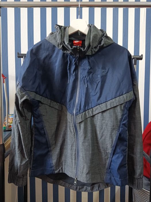 Nike WMNS tech windrunner kurtka damska