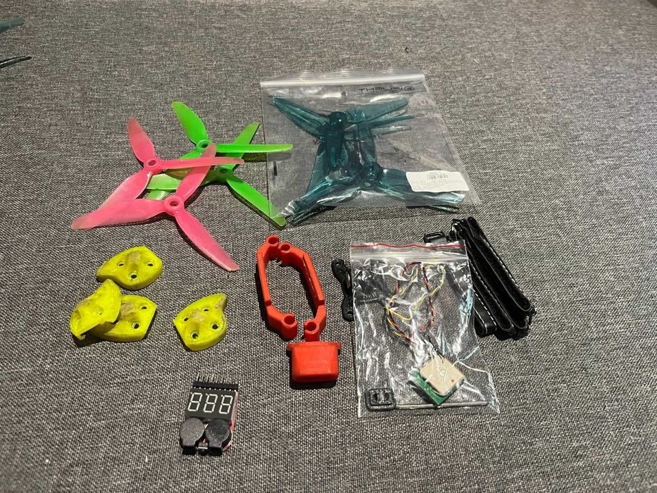 Zestaw Dron FPV + Aparatura + Gogle +  Akcesoria, Okazja!
