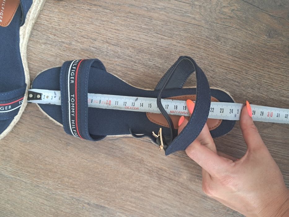 Tommy Hilfiger sandałki wyższe logowane granatowe 38 rope wedge sandal