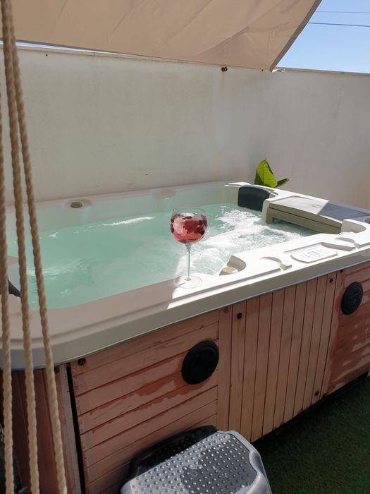 Jacuzzi / Spa de Hidromassagem – Exterior