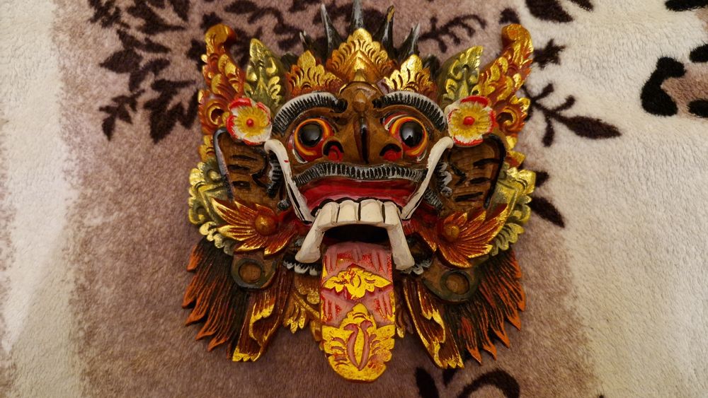 Drewniana maska Bali handmade