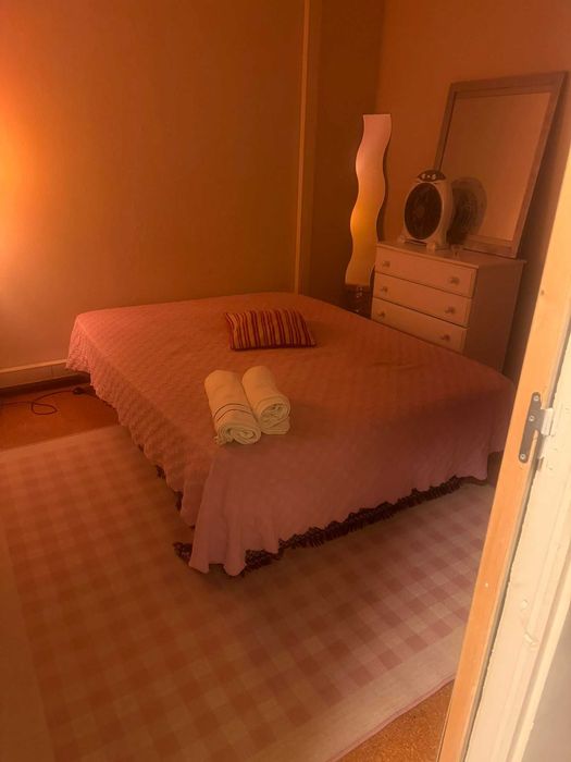 Quarto para arrendar em Alfragide