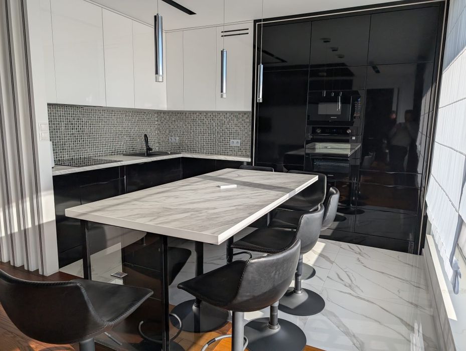 Wynajmę penthouse na dachu w  centrum Żyrardów z prywatną winda.