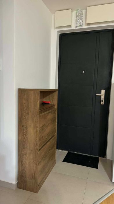 Бар Илино ВИДОВАЯ на горы-город. 30м - один из 2-х кругов с заправками