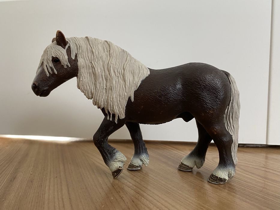 Wycofany koń Schleich