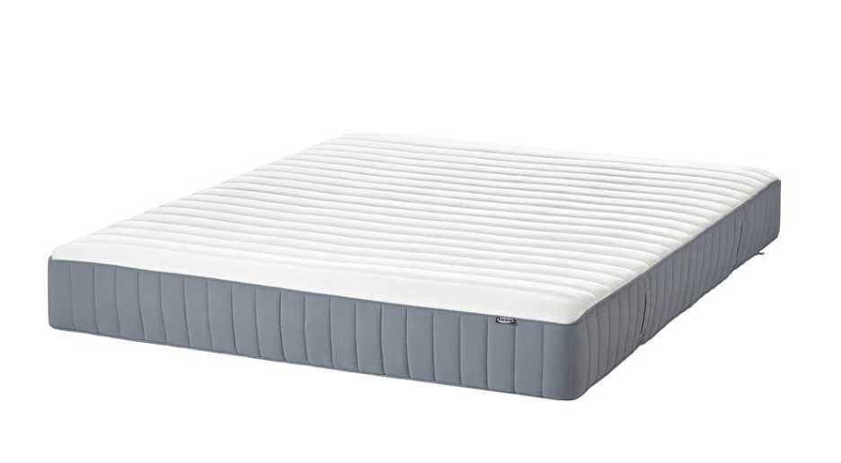 Cama IKEA MALM 140x200 cm + colchão HOVAG + estrado de ripas LURÖY
