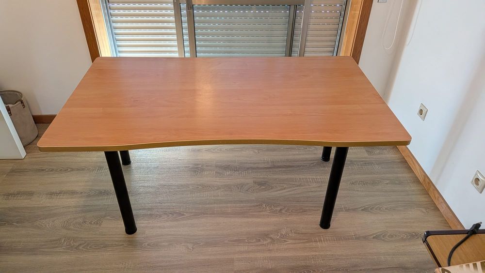 Secretária 80x140