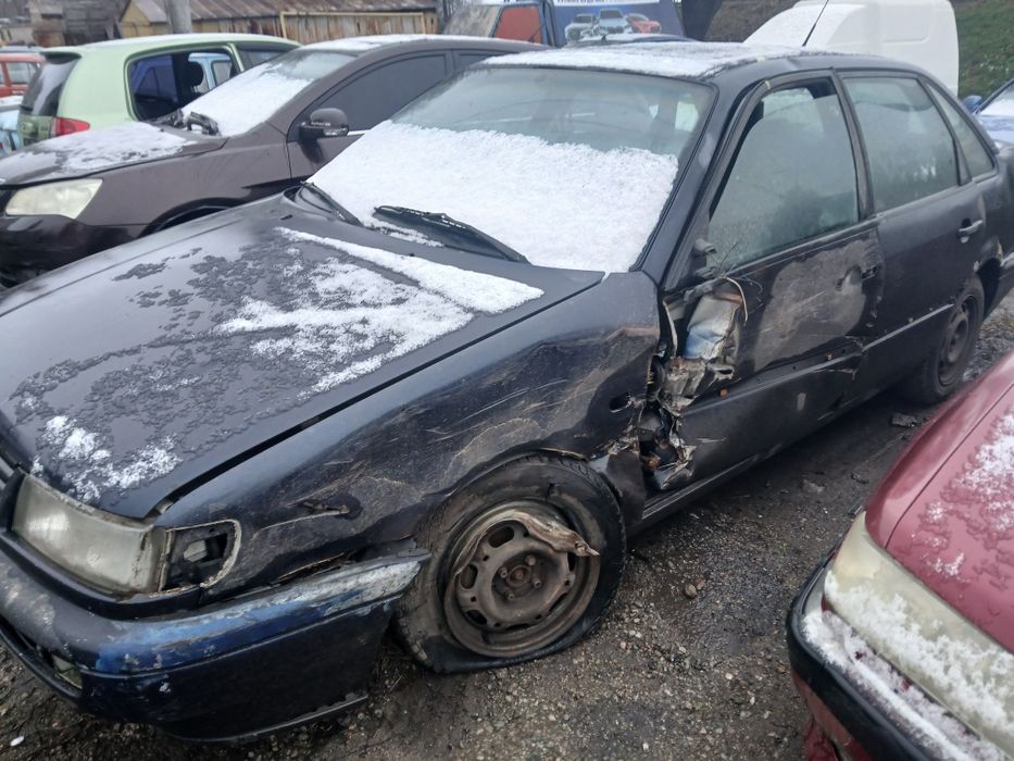 Авторазборка Passat B4 Пассат VOLKSWAGEN  2.0 Бензин