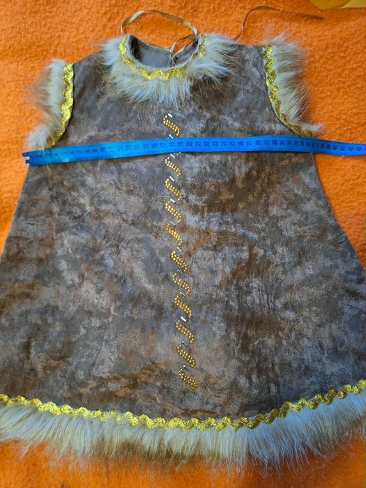 Продам новорічний костюм білочки