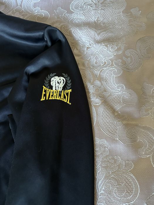 Стильна чоловіча спортивна кофта Everlast розміру М
