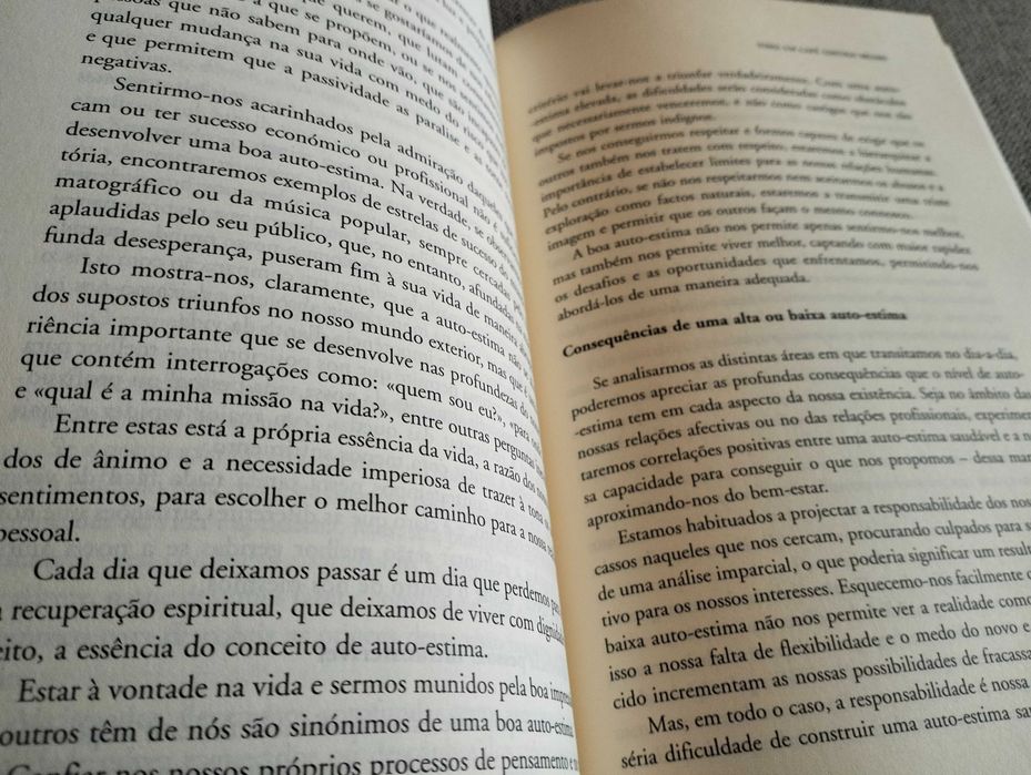 Livro "Toma um café contigo mesmo" de Walter Dresel