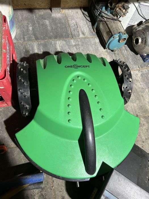 Robot koszący One Concept Lawn Mower